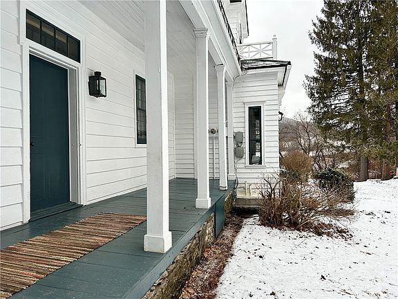 5th image of 90-180 Arbor Hill Ln