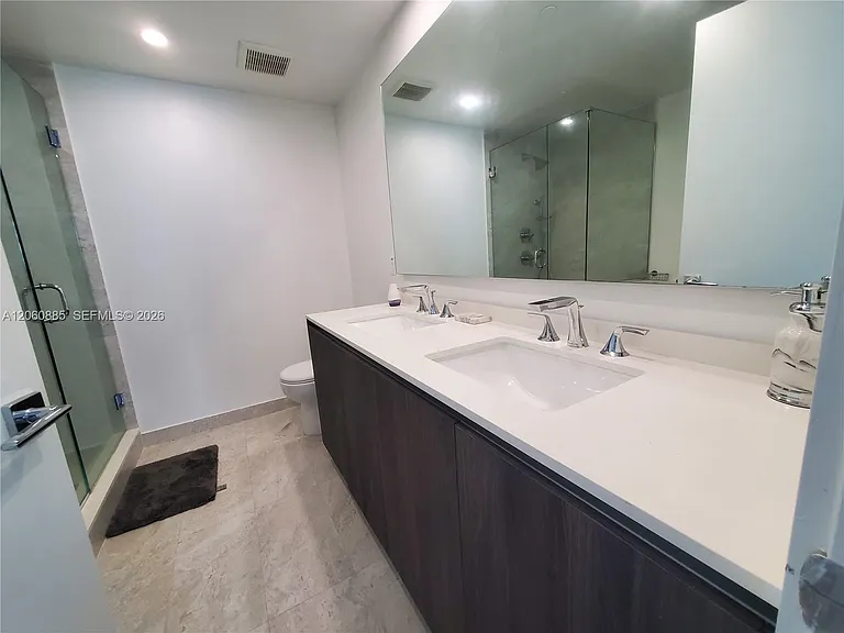 488 NE 18th St #4611 — Photo 14
