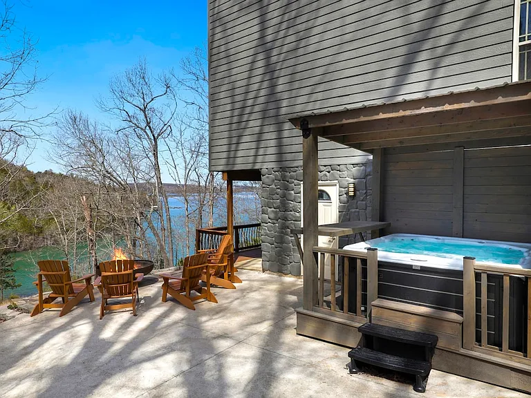 211 Lakeshore Dr #ID1221839P — Photo 8