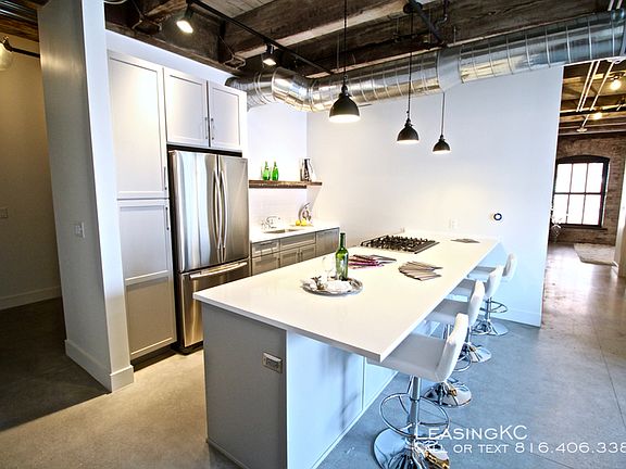 2nd image of 1509 Walnut St APT 403