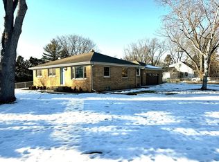 N70W13174 Mary Dale Dr, Menomonee Falls, WI 53051