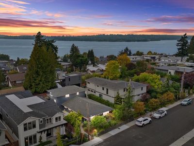 221 8th Avenue W, Kirkland, WA, 98033