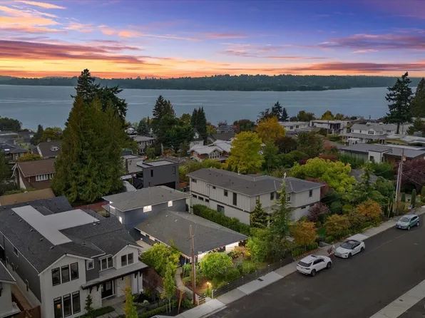 221 8th Avenue W, Kirkland, WA 98033