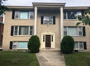 4517 Grove Ave APT 2, Brookfield, IL 60513