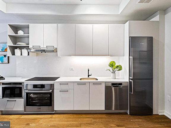 5th image of 1625 Eckington Pl NE #Penthouse 105