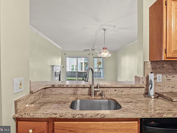 4th image of 4404 Silverbrook Ln APT E102