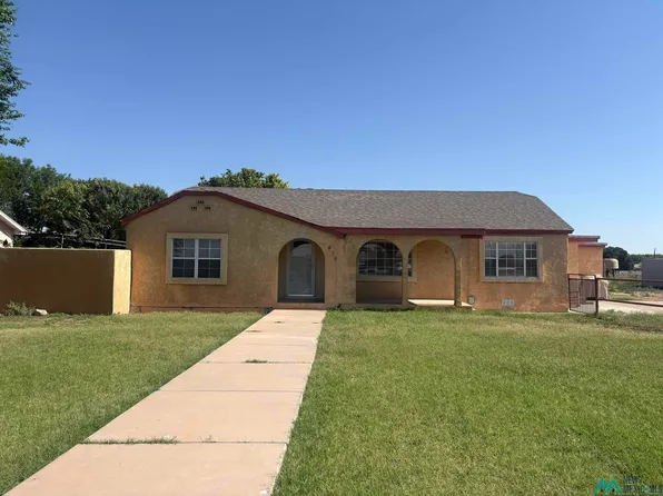 912 W Castleberry Rd, Artesia, NM 88210