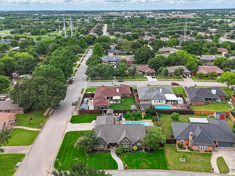 328 Shawnee Trl — Photo 36