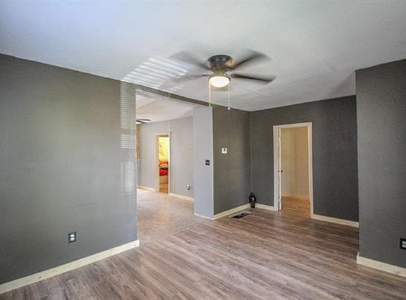 4th image of 2448 Benton St