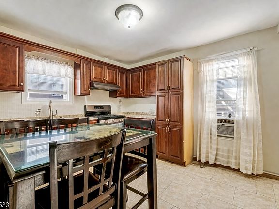 2nd image of 312 S Spring St