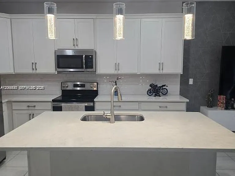 10111 Akenside Dr #0 — Photo 1
