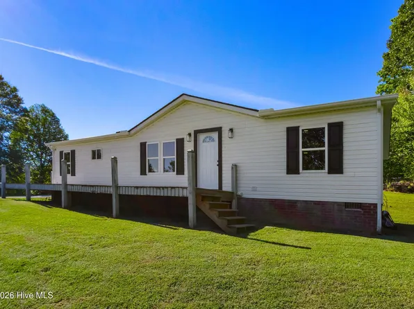 258 Bobcat Lane, Warne, NC 28909