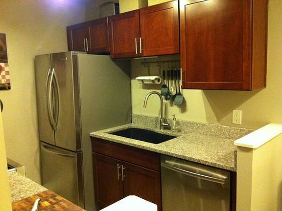 3rd image of 600 E 8th St APT 7O