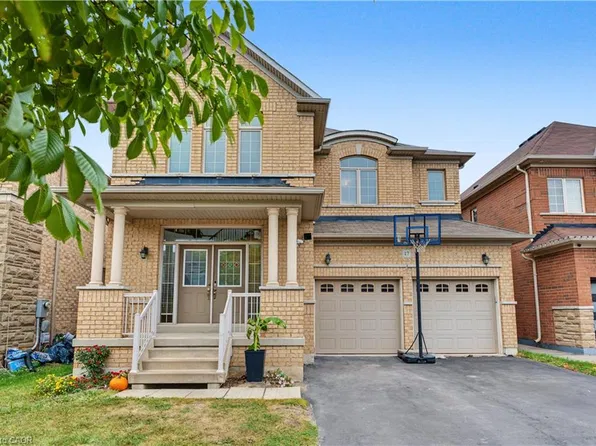 17 McCartney St, Hamilton, ON L8B 0T7