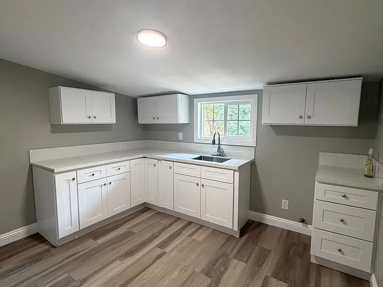 152 S Bonnie Beach Pl — Photo 6
