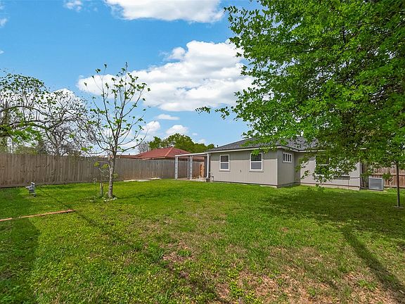 5th image of 1310 Belshire Rd