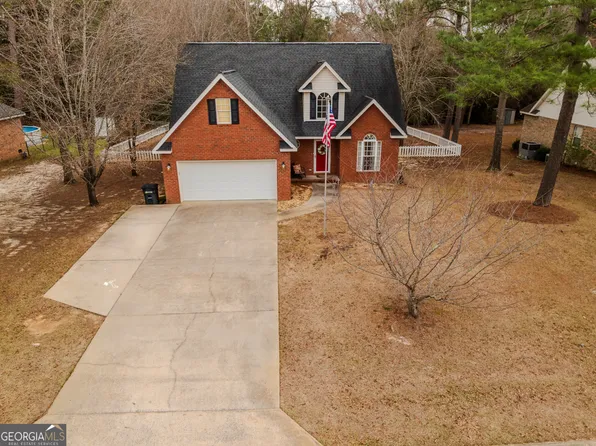 118 Quinelle Dr, Perry, GA 31069