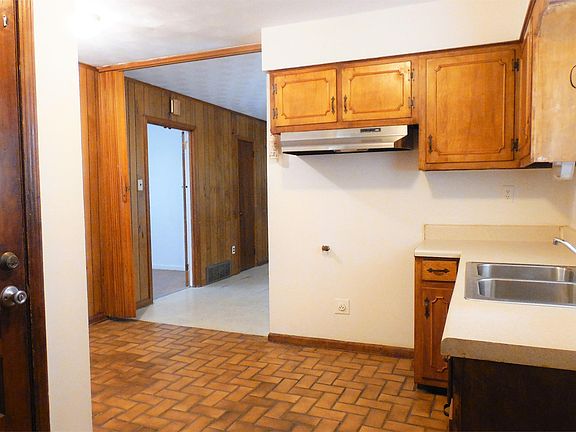 4th image of 3301 Brevard Dr