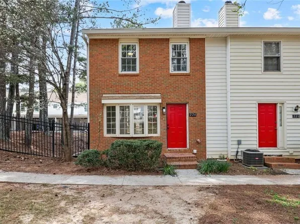224 Chads Ford Way, Roswell, GA 30076