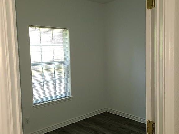 4th image of 137 N Kanaio Dr APT A