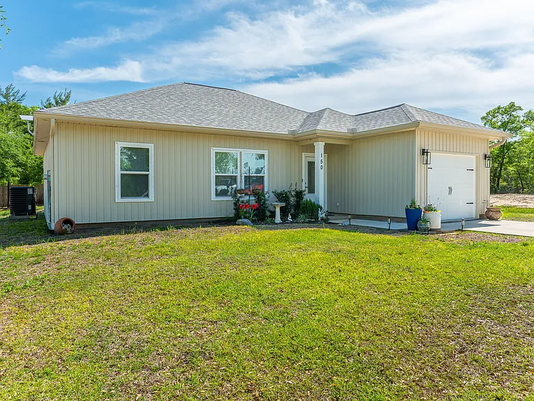 150 E Hibiscus Ave — Photo 31
