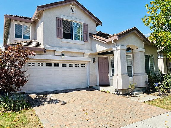 2nd image of 34766 Klondike Dr
