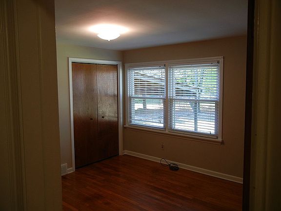 5th image of 174 Elm Ave