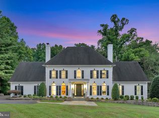 310 Springvale Rd, Great Falls, VA 22066