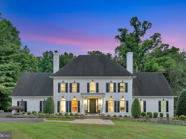310 Springvale Rd, Great Falls, VA 22066