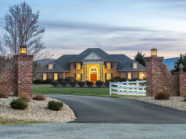 273 Bel Grene Dr, Fishersville, VA 22939