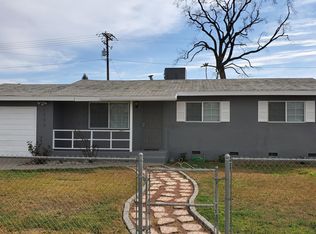 1489 E Stockham Ave, Tulare, CA 93274