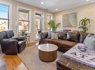 1036 W Newport Ave #2, Chicago, IL 60657
