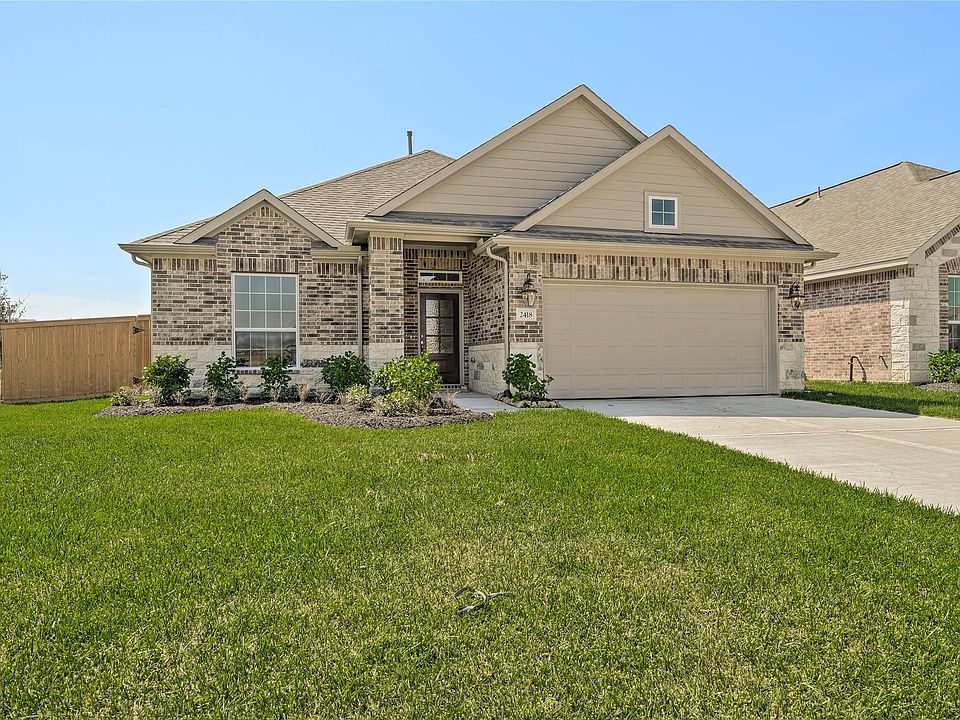 1st image of 2418 Brich Manor Dr