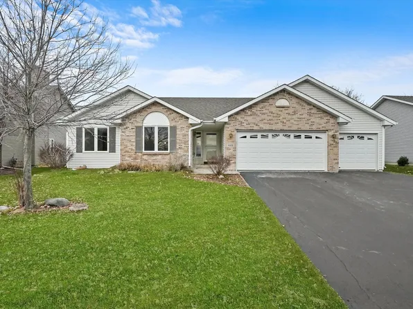 448 Sherman Ln, Poplar Grove, IL 61065