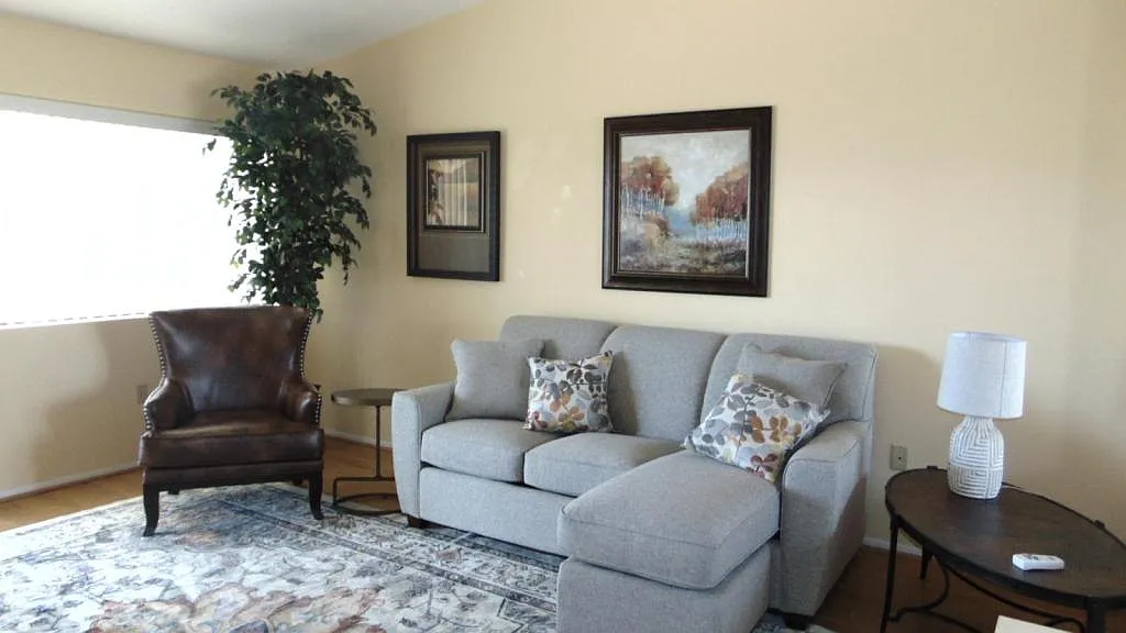 843 W Welcome Way — Photo 2
