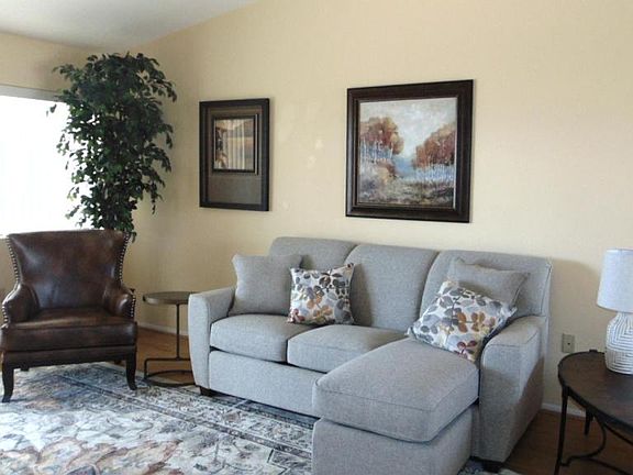 2nd image of 843 W Welcome Way