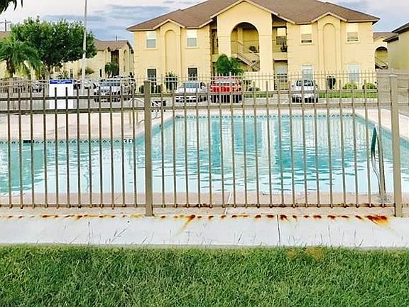 2nd image of 9804 Cantera Ct Unit 58