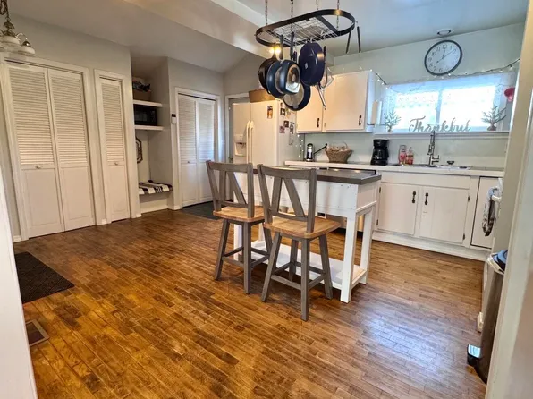 52 Somerset Street, Millinocket, ME 04462