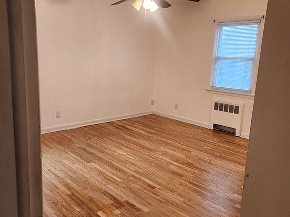 4th image of 323 Hussey Rd Floor 1