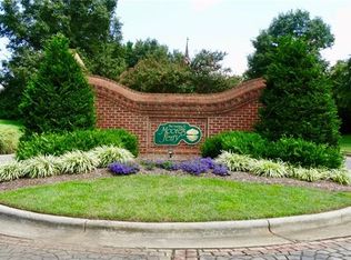 4340 3rd St NW, Hickory, NC 28601