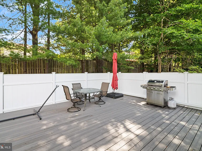 8573 Tyrolean Way — Photo 24