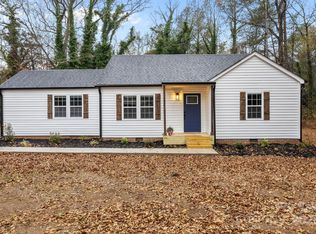 519 N Main St, Mount Gilead, NC 27306