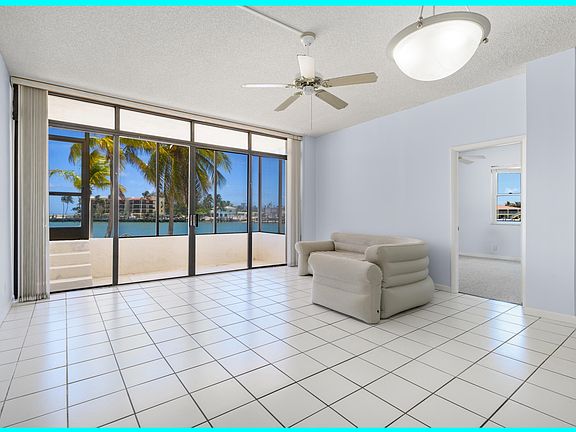 3rd image of 2000 Coco Plum Dr APT 106