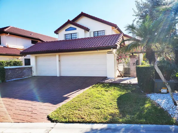 21742 Club Villa Ter, Boca Raton, FL 33433