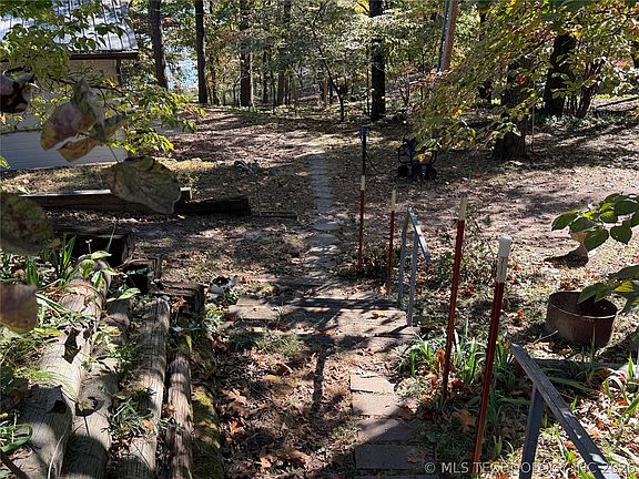 3rd image of 425671 E 1168th Rd