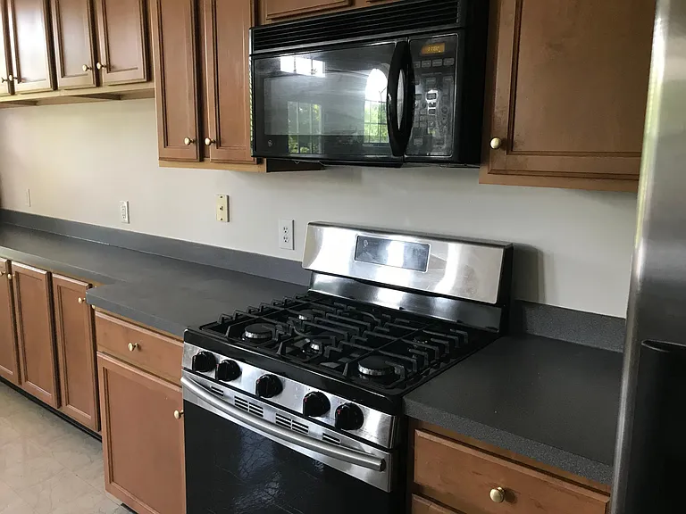 33 Cornerstone Ct — Photo 8