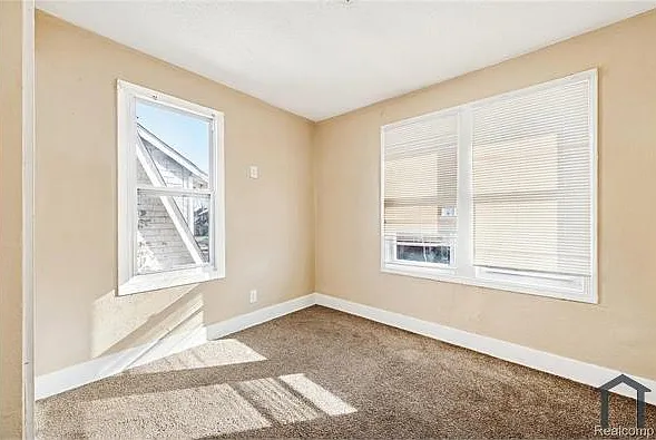 2076 Collingwood St — Photo 15
