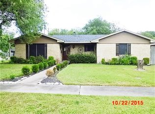 1101 Dunstan Rd, Pasadena, TX 77502