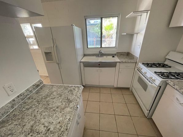 2121 Ballard Dr APT A