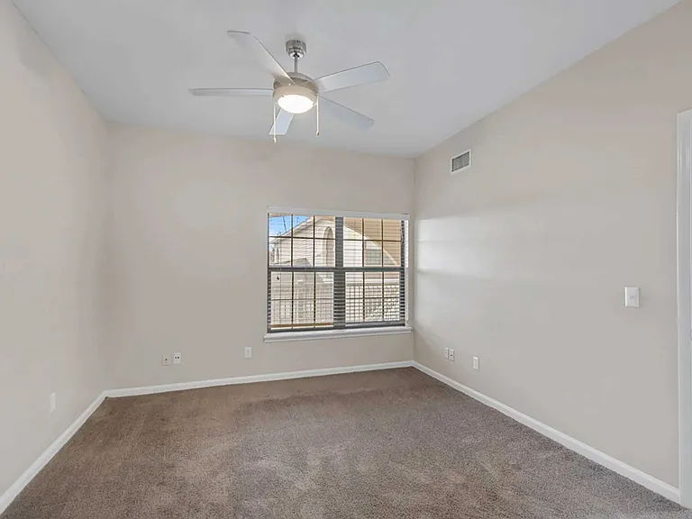 Parham Pointe — Photo 26